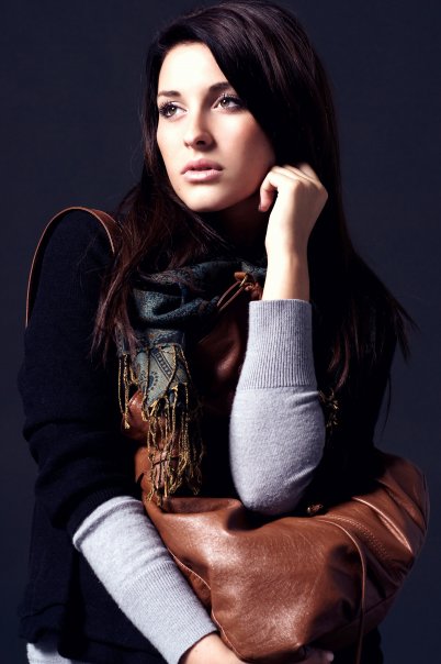 Female model photo shoot of Ashley Couse