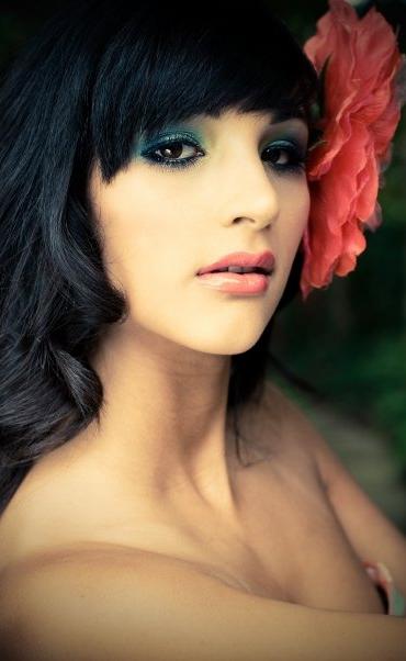 Female model photo shoot of Anahita17