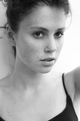 Female model photo shoot of Ineke Floor 