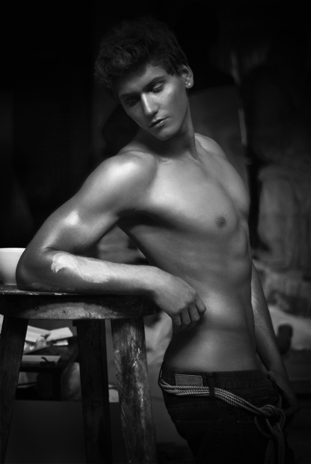 Male model photo shoot of Alex Tsvetkov in moscow