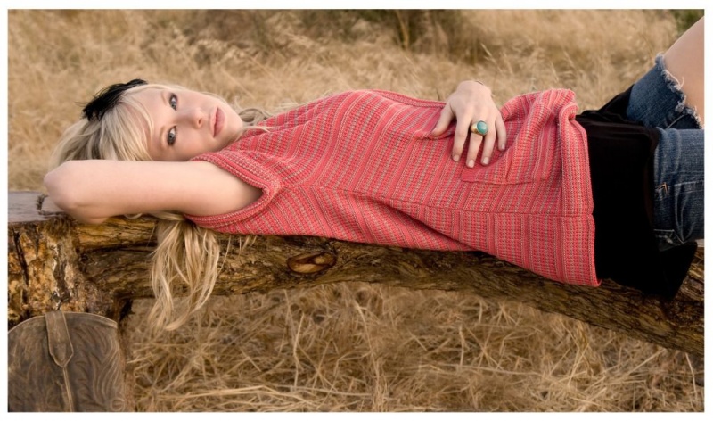 Female model photo shoot of Megan Christiana