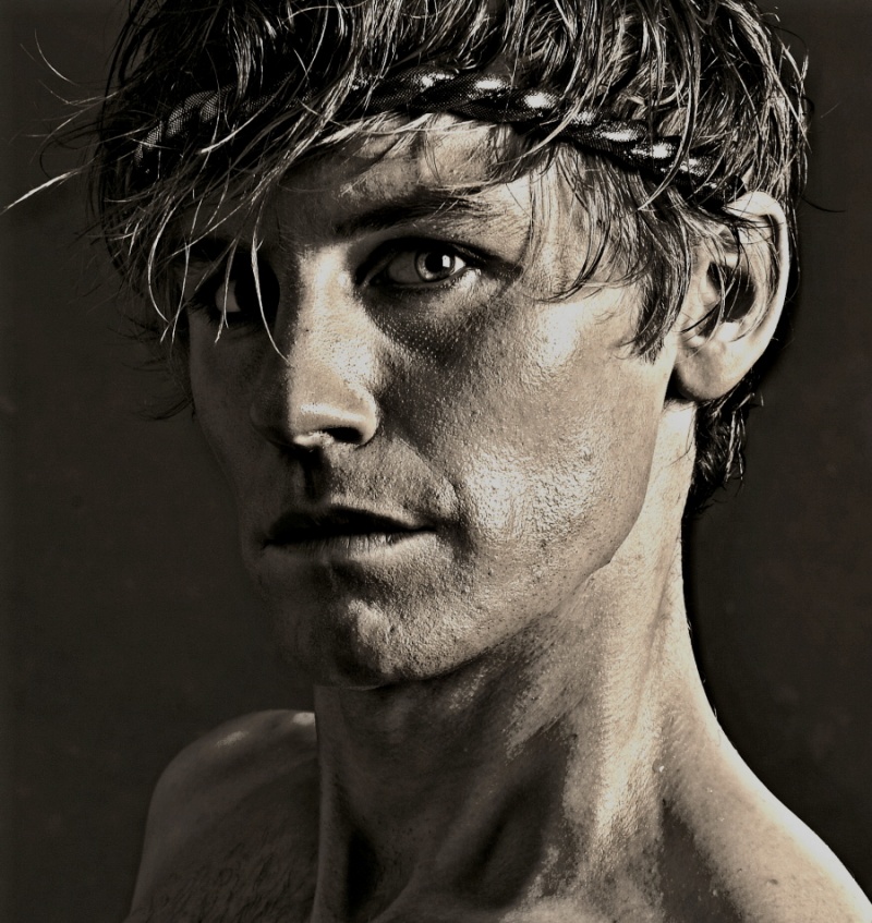 Male model photo shoot of Dimetredon
