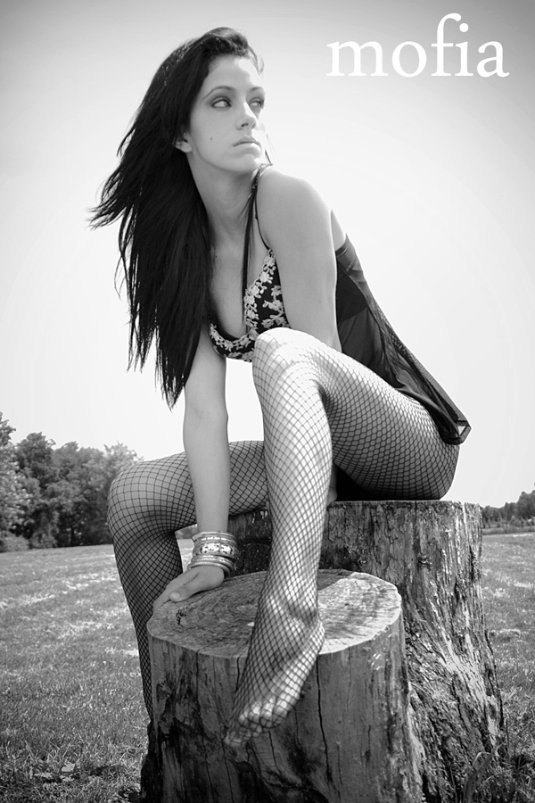 Female model photo shoot of Nicole Mallia in bradford, ontario
