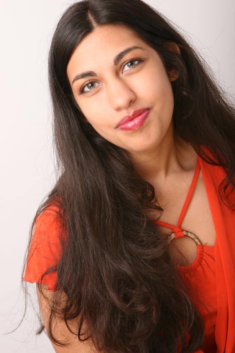 Female model photo shoot of Alisha Desai