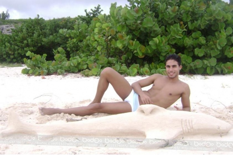 Male model photo shoot of Andres Lopez in Choroni Venezuela