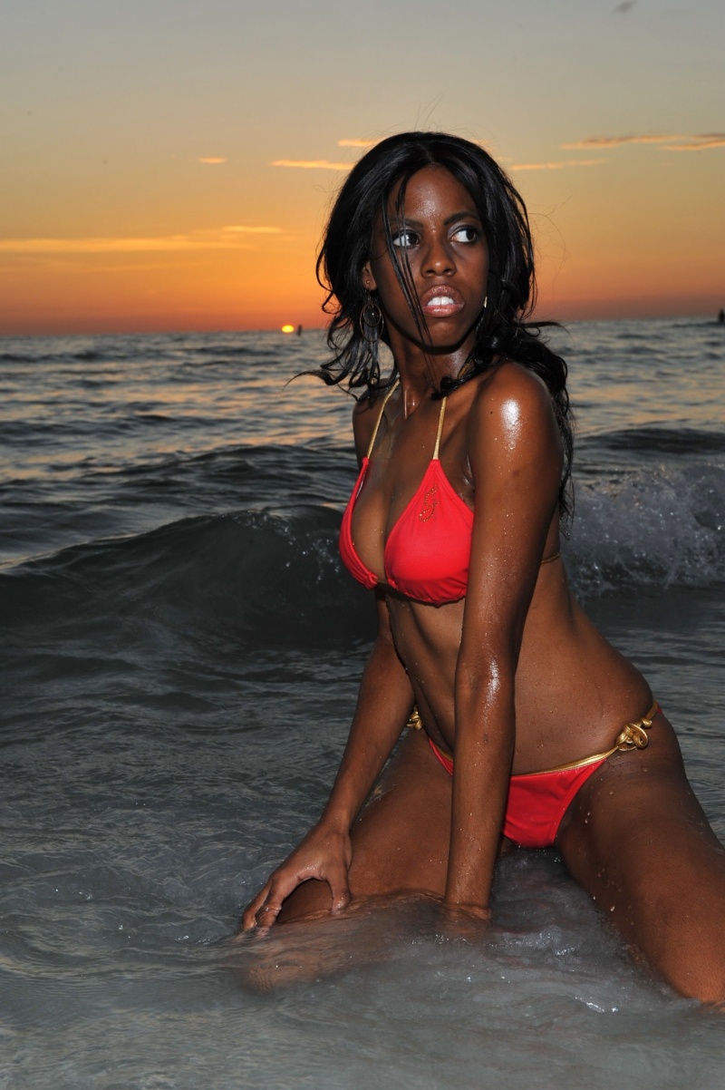 Female model photo shoot of Ilea Jackson by Carl Roberts in Redington Beach