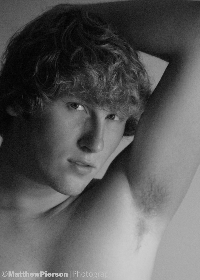 Male model photo shoot of Matthew Pierson