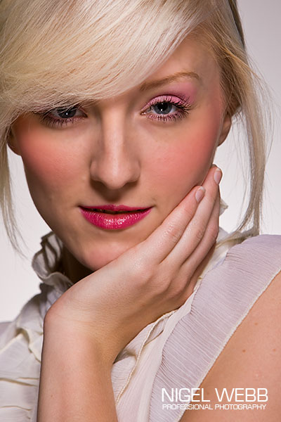 Female model photo shoot of Laura Bradshaw