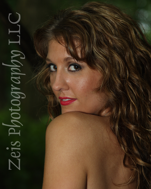 Male and Female model photo shoot of Zeis Photography LLC and zoe Noel in Cincinnati