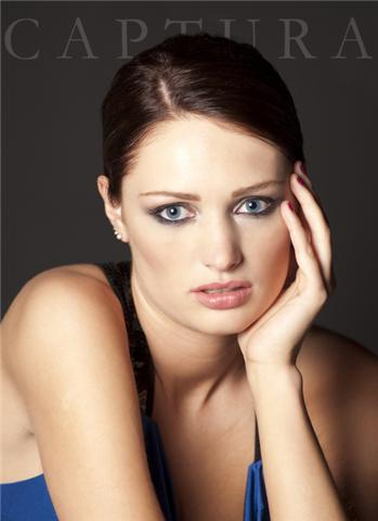 Female model photo shoot of Stephanie Plowman