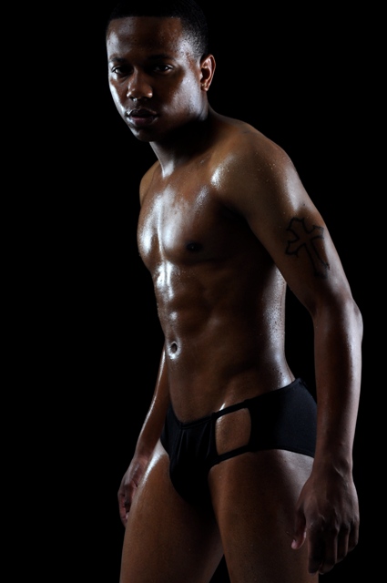 Male model photo shoot of Lloyd Alexander by TPP