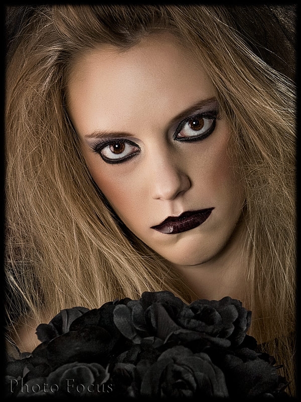 Female model photo shoot of NLM Makeup by photofocus in Pontiac, MI