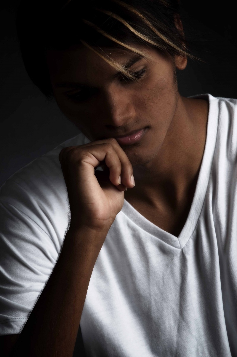 Male model photo shoot of Hariz by Monish in studio