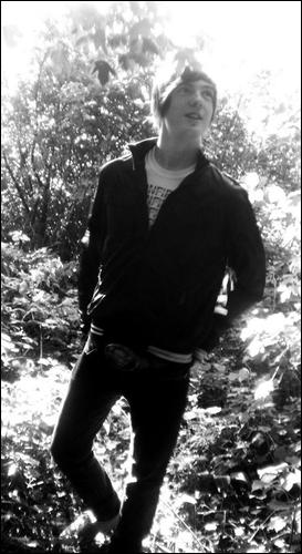 Male model photo shoot of Gary Elliott