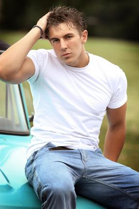 Male model photo shoot of Zachary Amundson in Dublin, Ohio