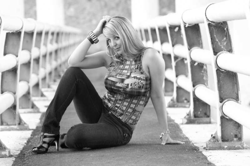 Female model photo shoot of Rayne Alexander by StromePhoto in Fallsburg Park