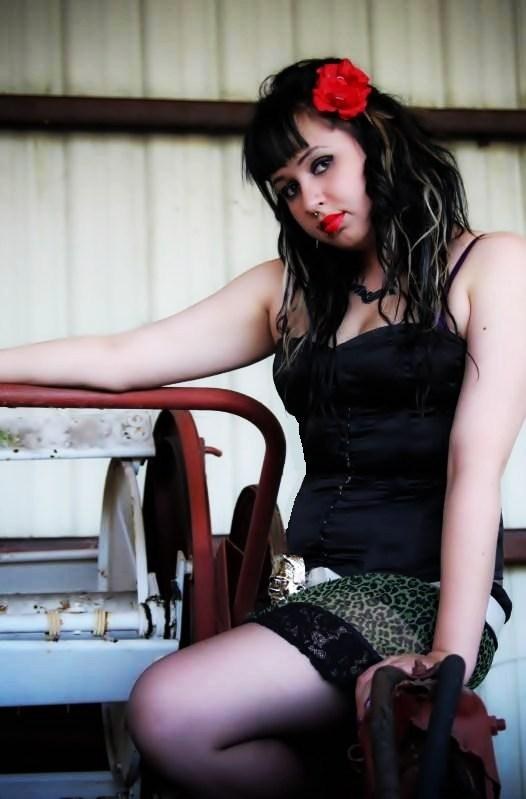 Female model photo shoot of Cassandra Noir