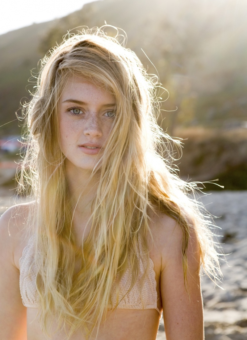 Female model photo shoot of McKenna Knipe in Malibu Beach