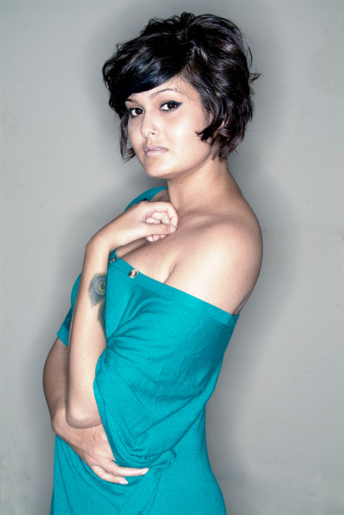 Female model photo shoot of Nila Sharkey