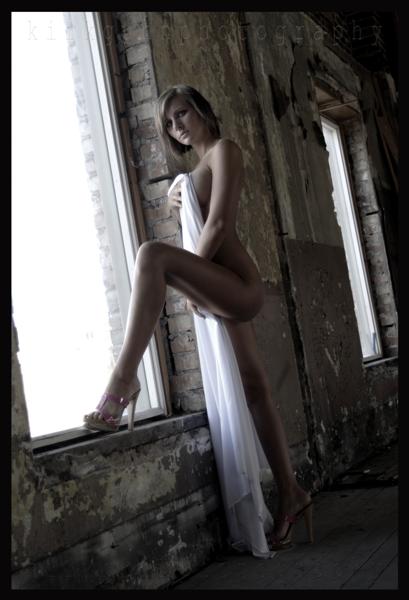 Female model photo shoot of Danielle Kae