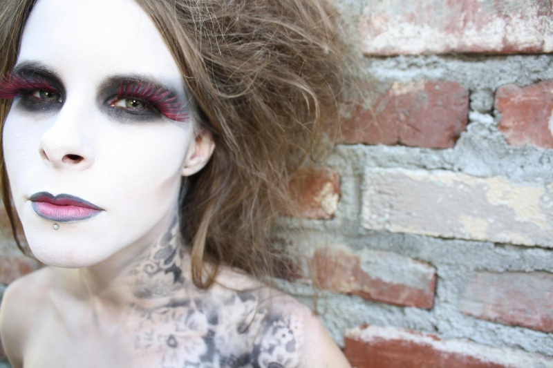 Female model photo shoot of Laura Anne Makeup