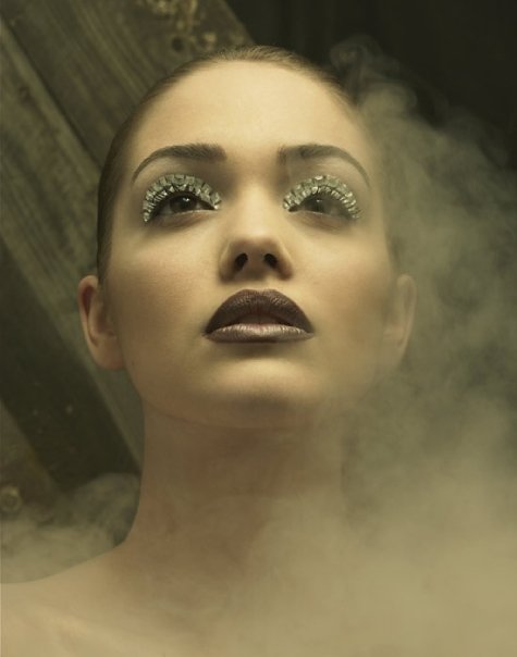 Female model photo shoot of Lauren Whitworth MakeUp