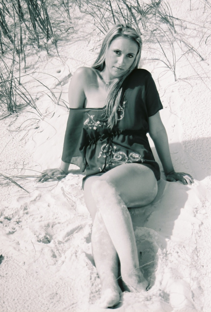 Female model photo shoot of AMBER HEWITT in PENSACOLA BEACH