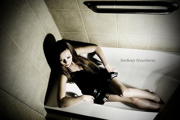 Female model photo shoot of Alycia McDade in hilton hotel