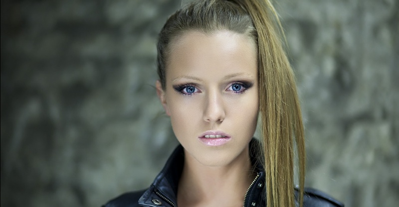 Female model photo shoot of -Jelaine-