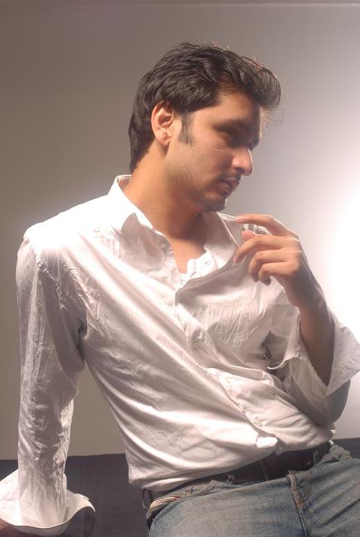 Male model photo shoot of Nabeel Akhtar