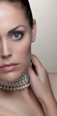 Female model photo shoot of Er Moore by KitKat Photo, makeup by Lorri J