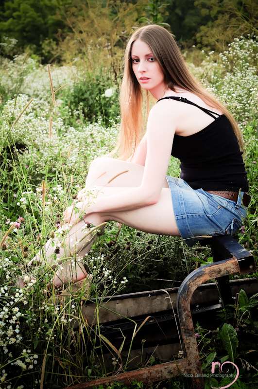 Female model photo shoot of Nicci Gilland Photography and Lea Halliwell in Keene, KY