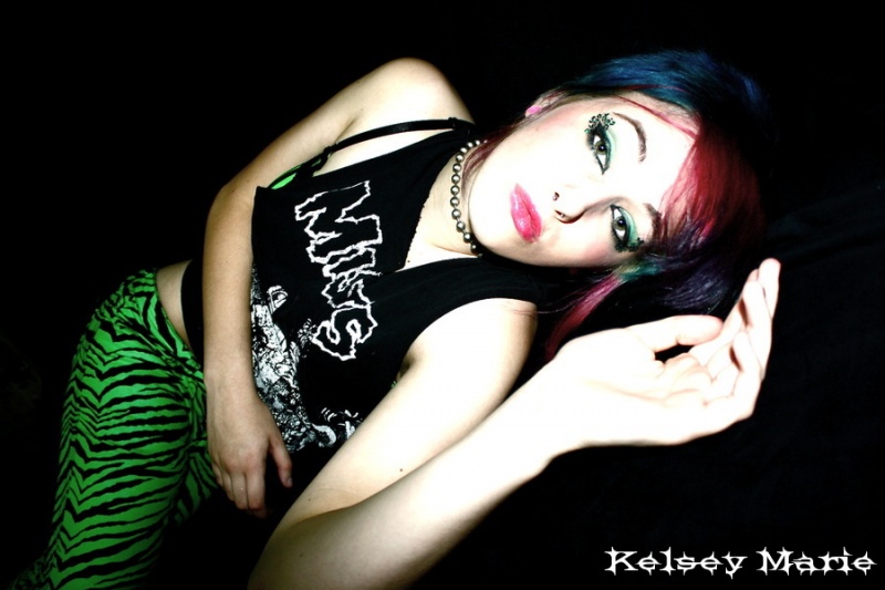 Female model photo shoot of Kelsey-Marie