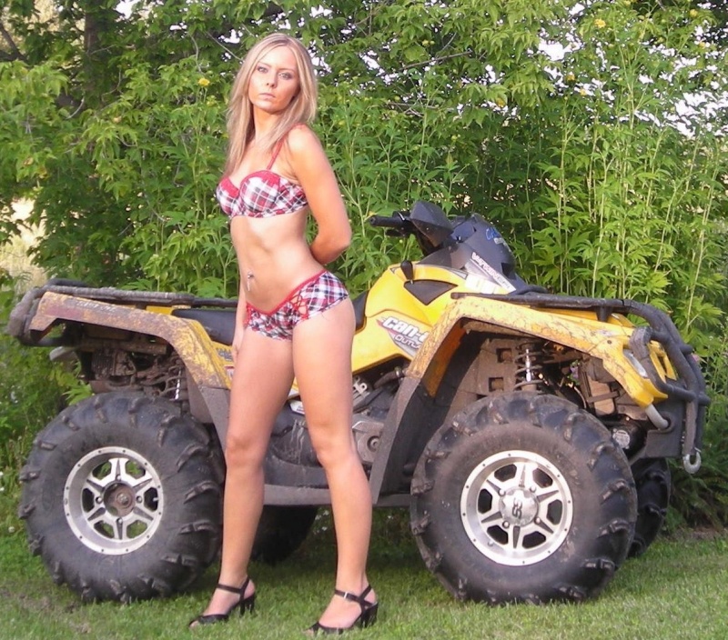 Female model photo shoot of Country Gal