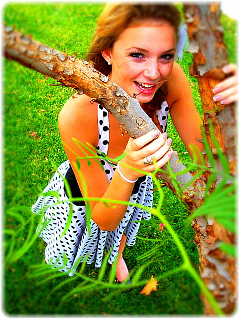 Female model photo shoot of alisha lynne phillips