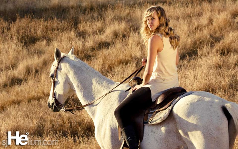 Female model photo shoot of JenniferPage in Callero Ranch