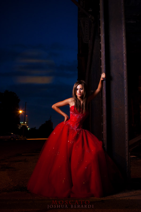 Female model photo shoot of Angel Leigh Ford by JoshuaBerardi in PEORIA,IL
