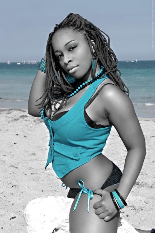 Female model photo shoot of Mz Licious by Distinctive Images