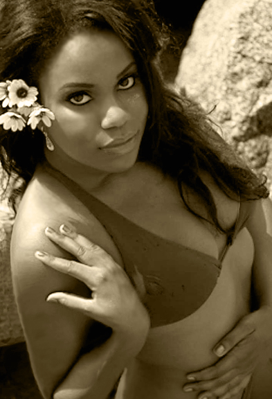 Female model photo shoot of VivianOlo in Miami, FL
