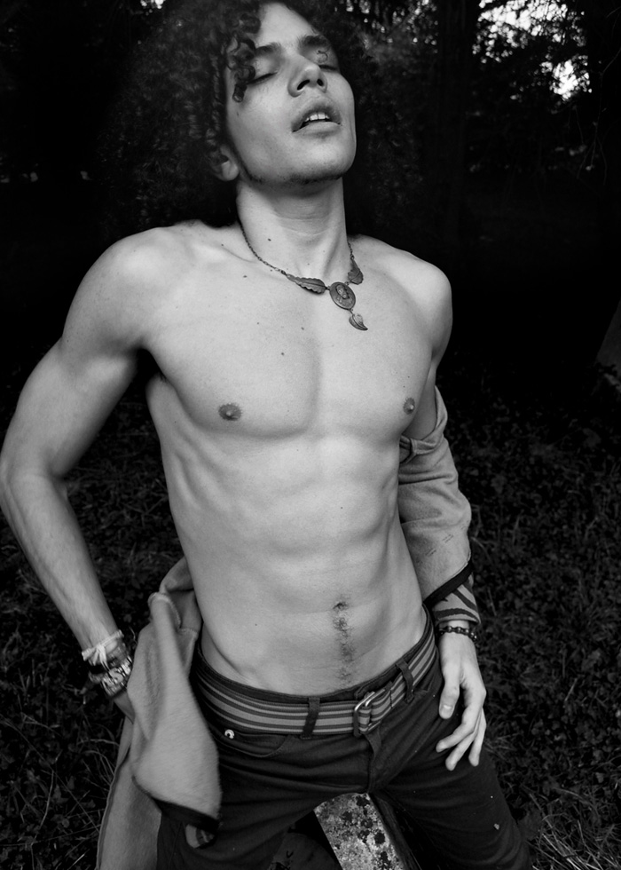 Male model photo shoot of Leonardo Alarcon in london