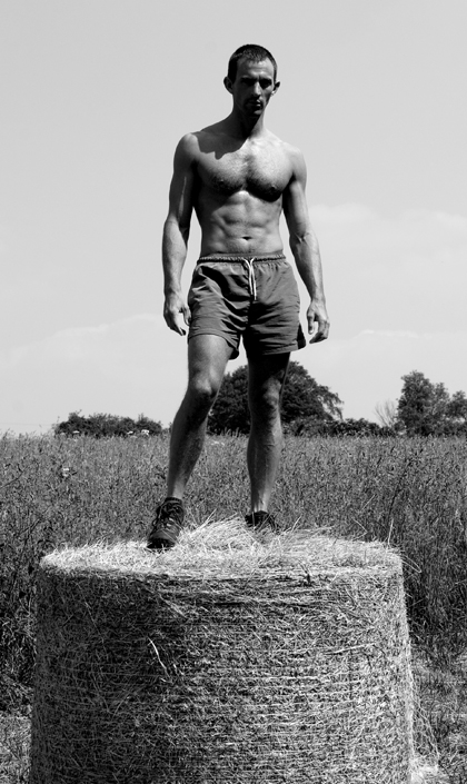 Male model photo shoot of Squizz in Field1