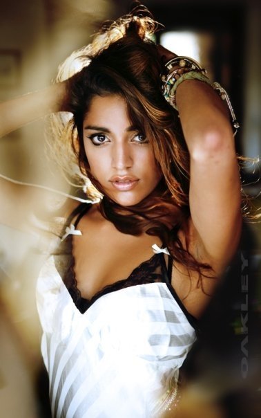 Female model photo shoot of Diva Mauthoor
