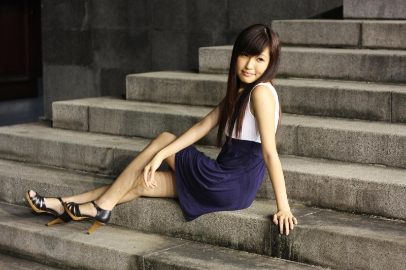 Female model photo shoot of Karyn Leong