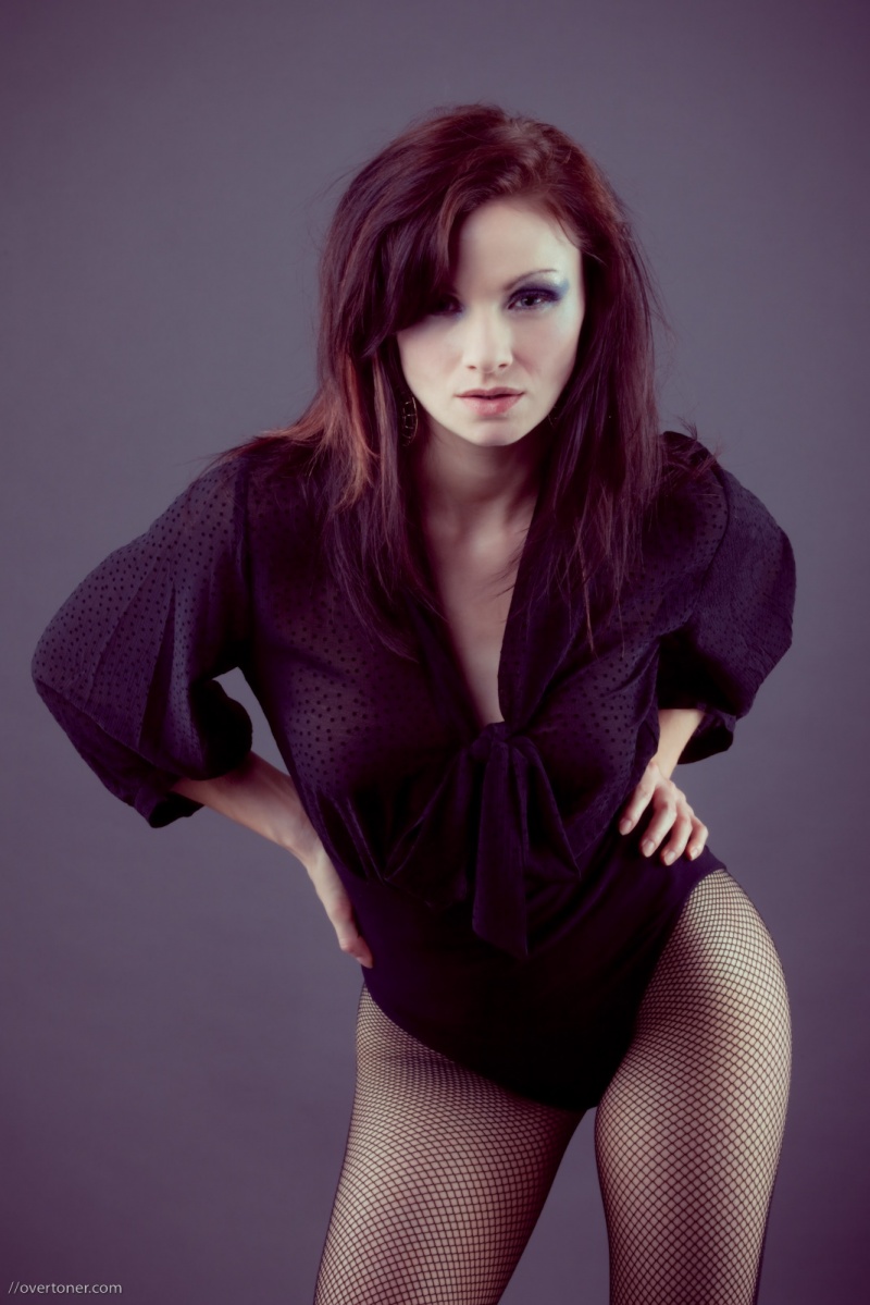 Female model photo shoot of Jocelyn Fiona