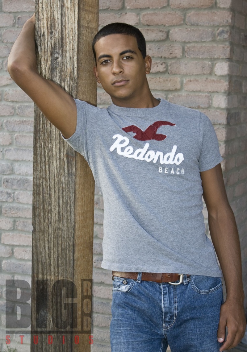 Male model photo shoot of rhodeslesstraveled