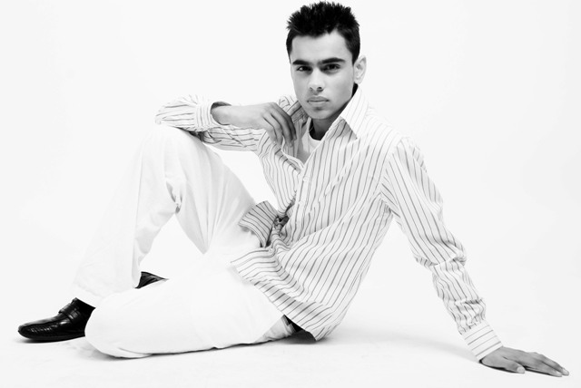 Male model photo shoot of Hamid Jalat