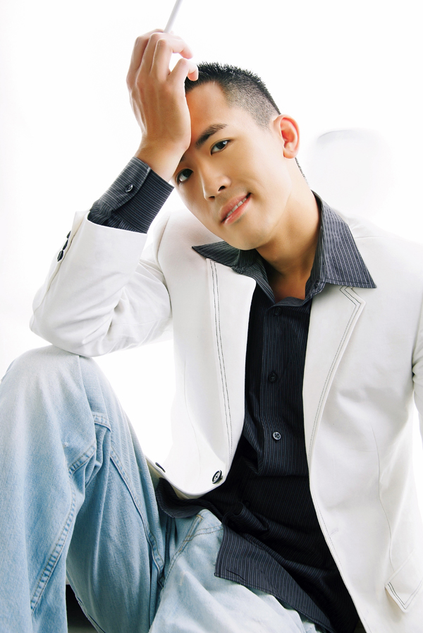 Male model photo shoot of Ken Tang