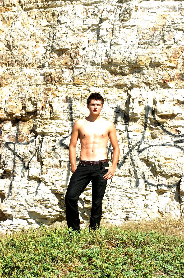 Male model photo shoot of Alexander Sosa by KNTA in Davenport Beach