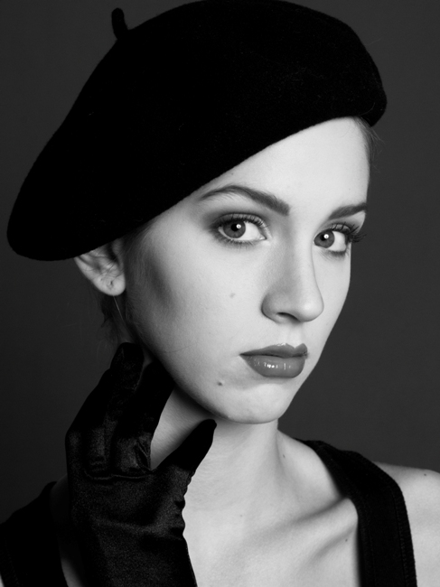 Female model photo shoot of Regina Ray