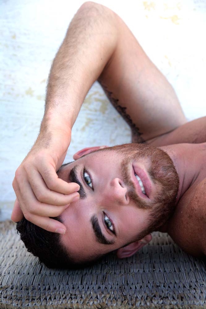 Male model photo shoot of Carlosmania